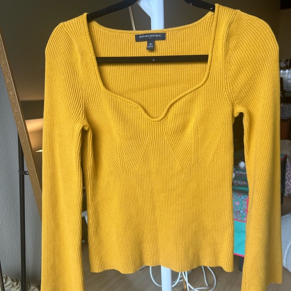 Banana Republic Mustard Yellow Full Sleeves Cotton Blouse/Top - Picture 3 of 6